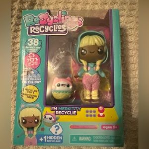 Recyclings Recyclies doll